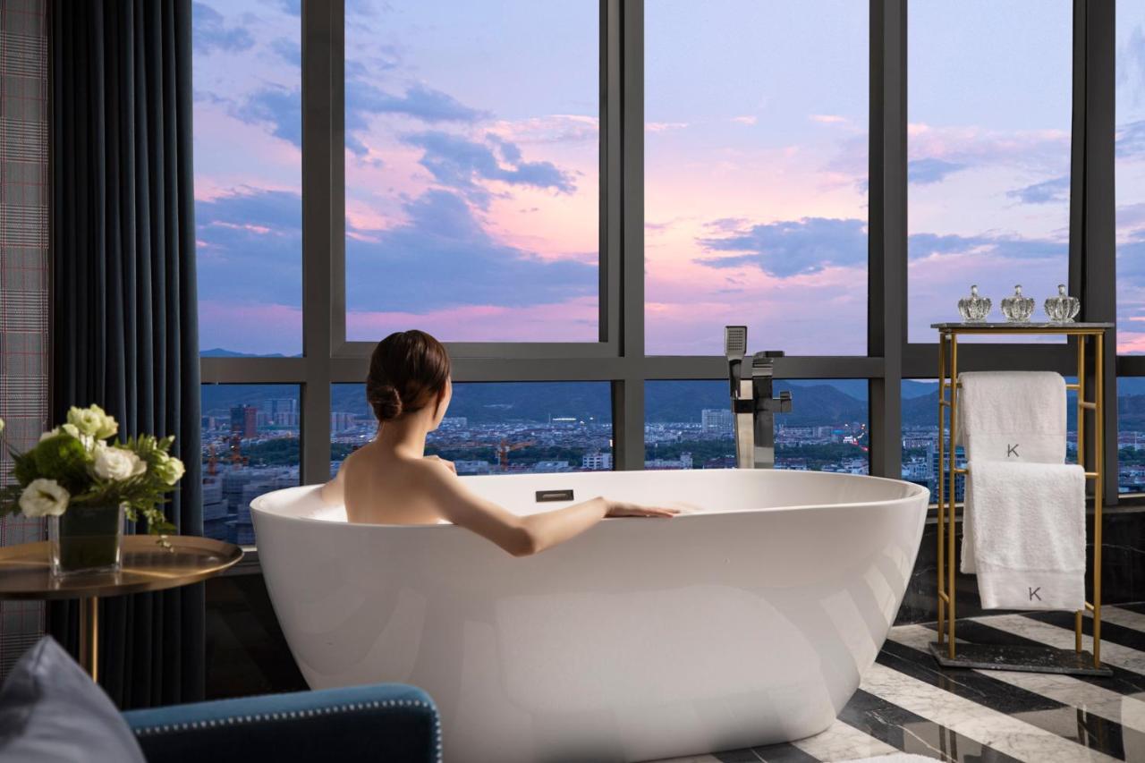 Yiwu Kaison K Hotel Екстер'єр фото